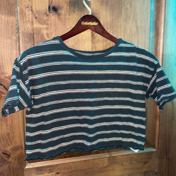 Cute stripped crop top - Picture 1 of 2
